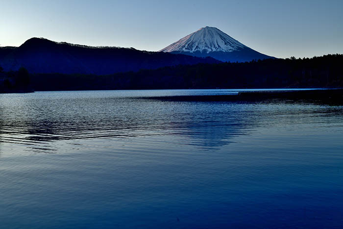 西湖で紅富士を狙う