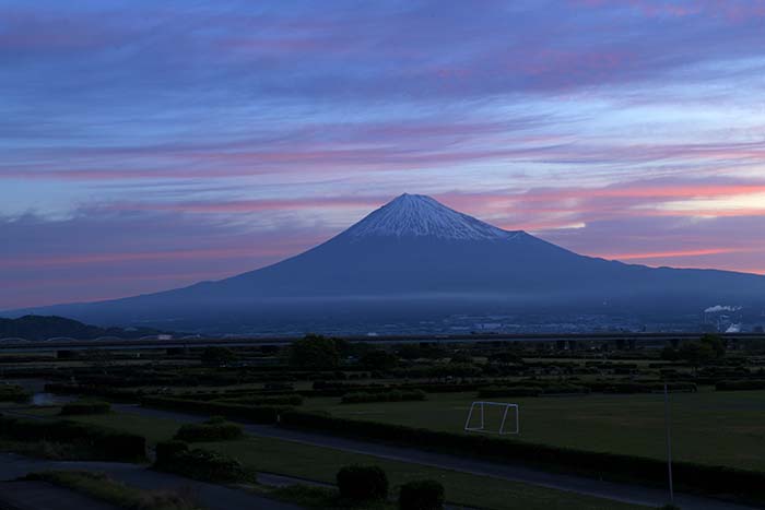 朝焼けの富士山