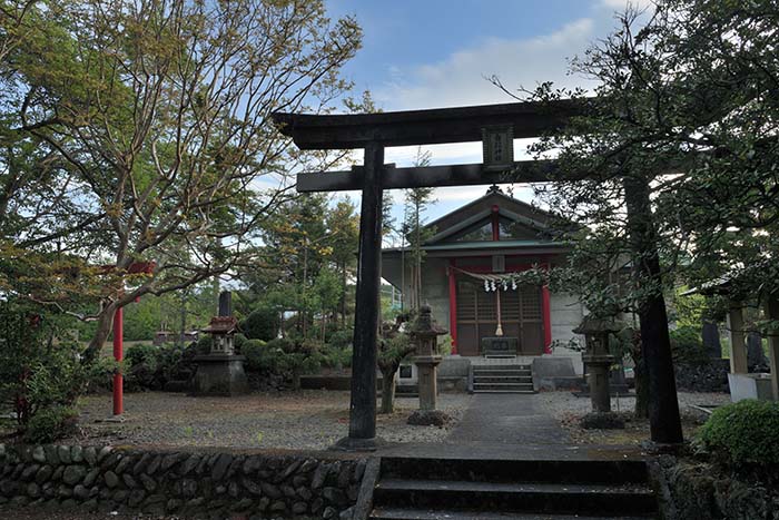 白髭神社に立ち寄る