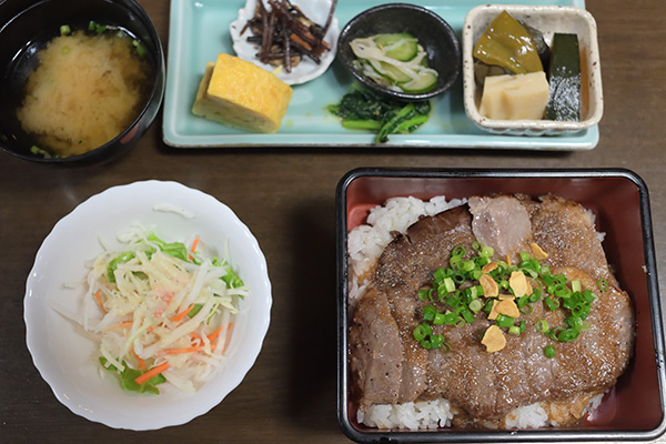 丁寧な仕事した前菜が魅力的なランチ