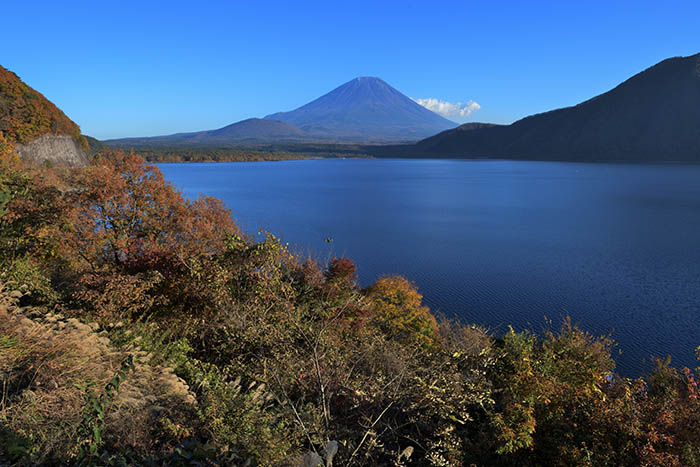 本栖湖ブルー