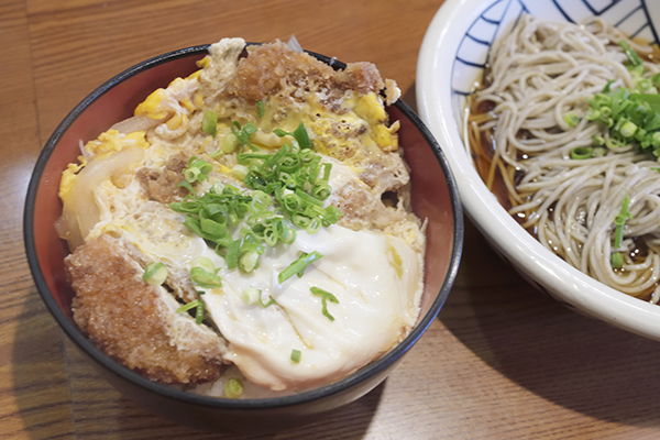 かつ丼と蕎麦が食べたくて