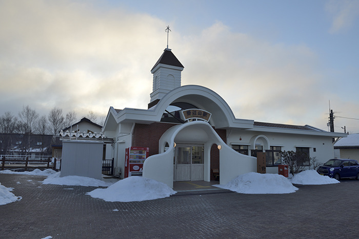 無人の野辺山駅