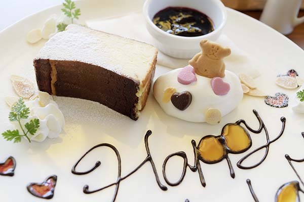 handcafeのチーズケーキ誕生日仕様