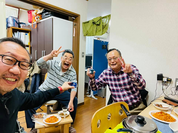 日本酒、春鶯囀（しゅんのうてん）で乾杯