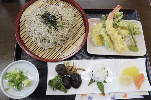 旧芝川町の黒門