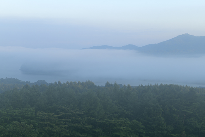 湖上の雲海