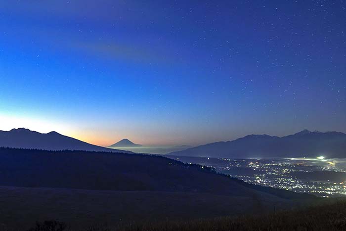 青の時間の到来