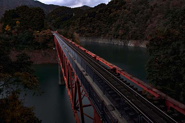 湖上駅連絡橋