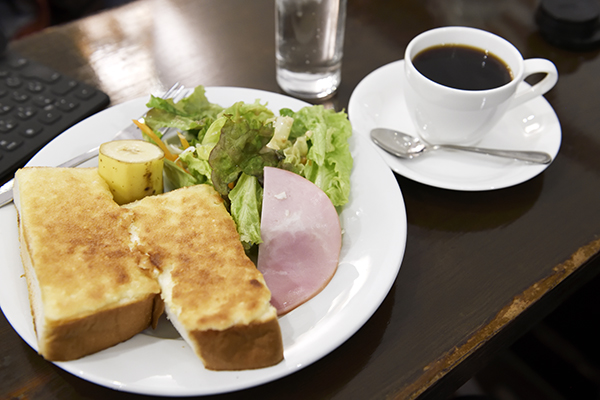 ダダの540円モーニング