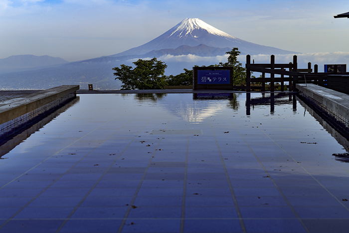 山頂で逆さ富士も撮れました
