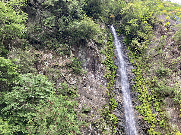 雷の滝