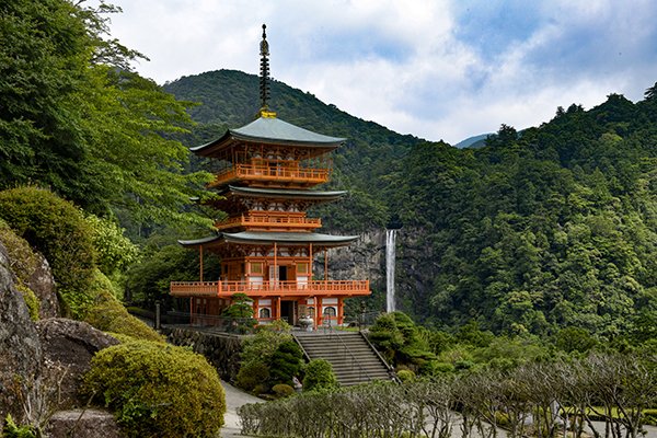 那智の滝と三重塔