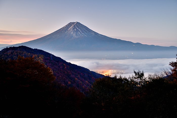 御坂峠からの雲海夜景