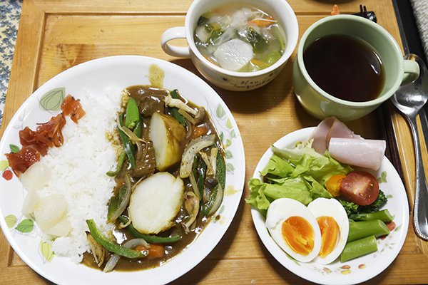 夕食はカレーでした