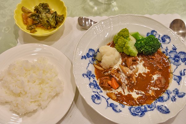 すき焼き肉を使ったビーフシチュー