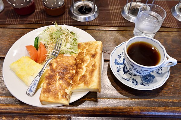 アーモンドトーストモーニング