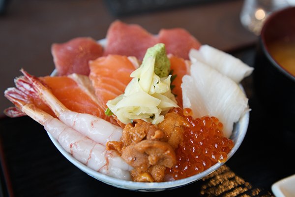 釧ちゃん食堂の海鮮丼