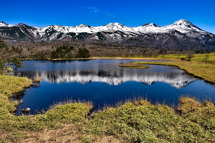 知床連山の一湖への映り込み