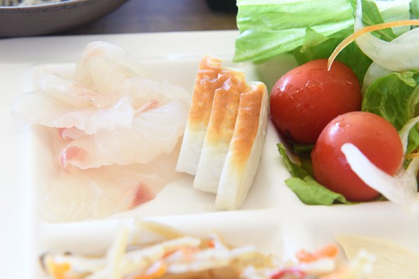 鯛の刺身も食べられます