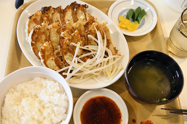 餃子定食中1,020円