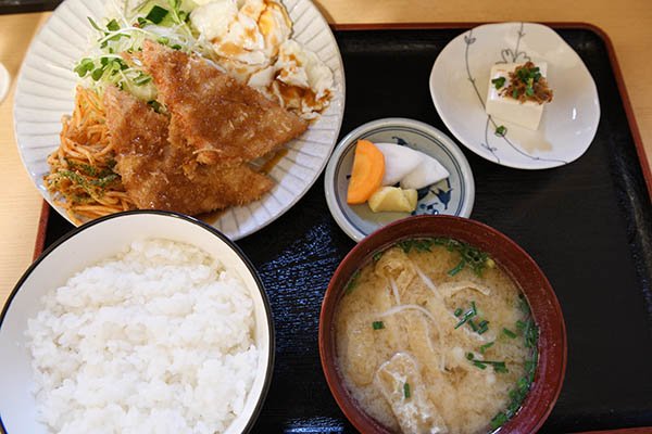 ハムカツ定食850円