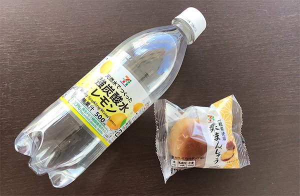 強炭酸水と栗饅頭