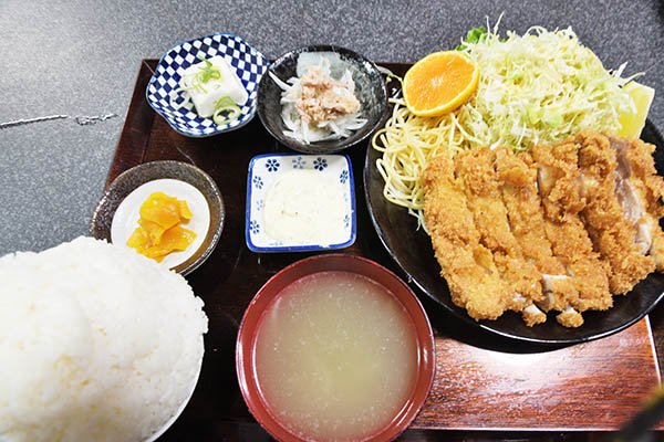 チキンカツ定食