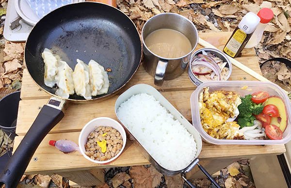 卵焼き、餃子、納豆ご飯