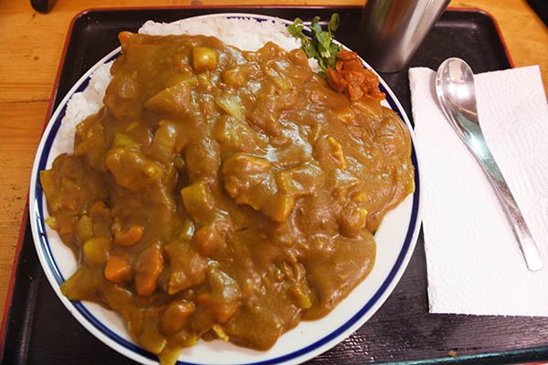 カツのみえないカツカレーです