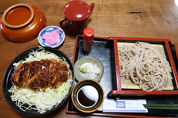 ソースカツどんと蕎麦ランチ900円