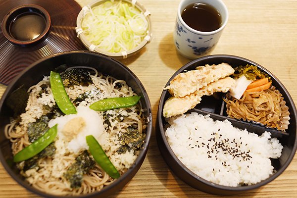 蕎麦のお弁当