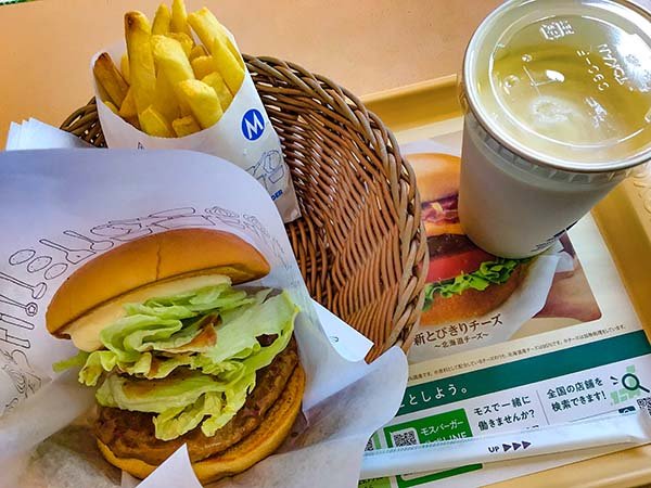 10年ぶりくらいのモスバーガ