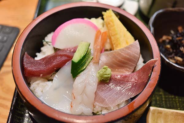 海鮮丼