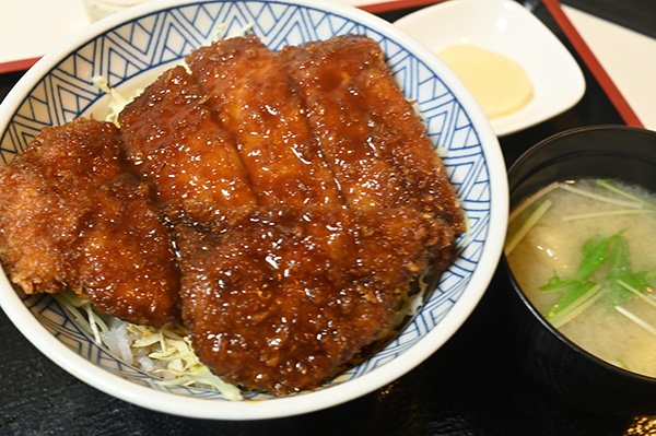 伊那路名物ソースカツどん