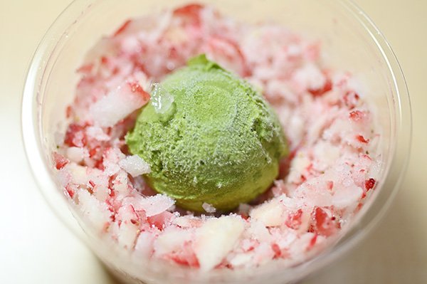 けずりイチゴ抹茶味