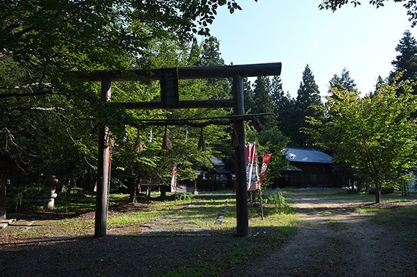 森城跡は仁科神社になっていました