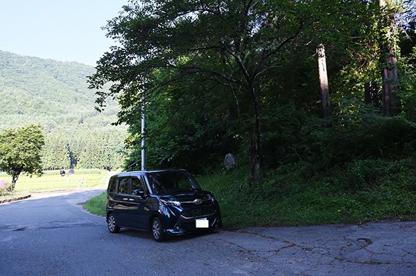 私が車を止めた場所も水路