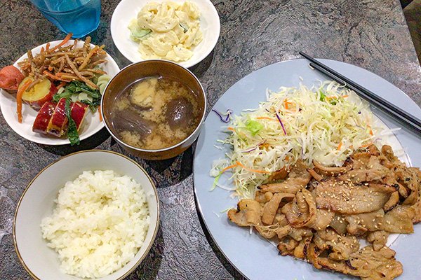 居酒屋ランチはうまいの法則