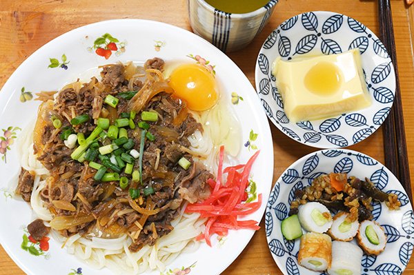 すきやき風冷やしうどん