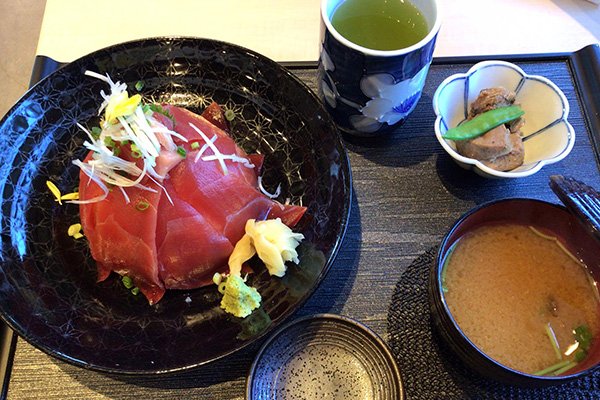 福一のマグロ丼