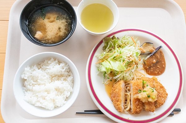 とんかつ定食650円