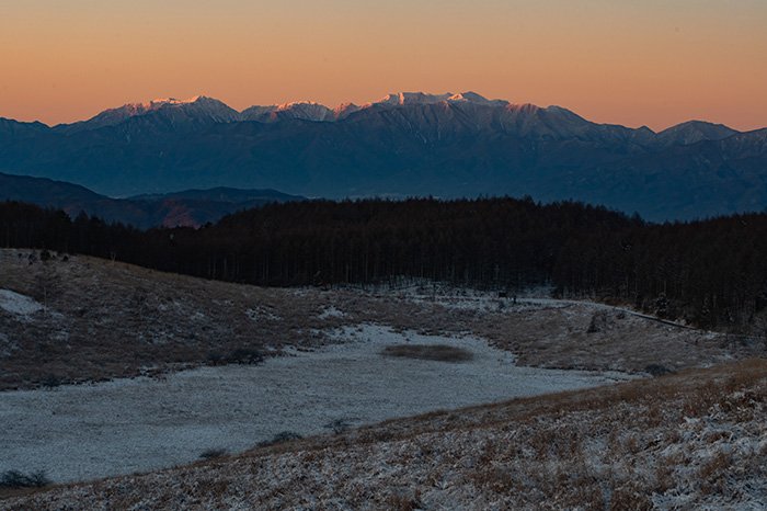 朝日に輝く南アルプス