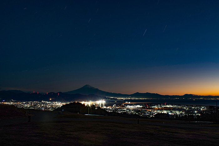 清水の町を一望