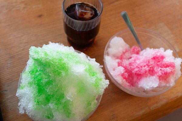 アイスコーヒーとかき氷セルフで無料。