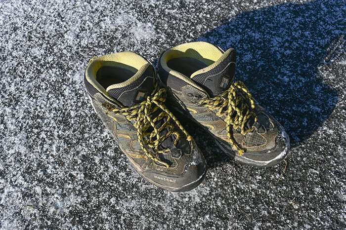 靴を登山靴に履き替える