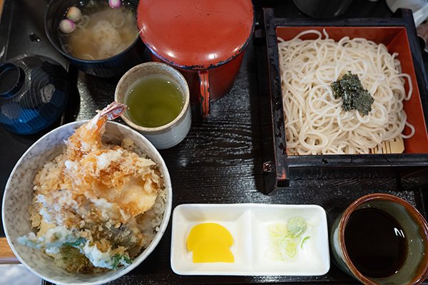蕎麦と天丼ランチ1200円
