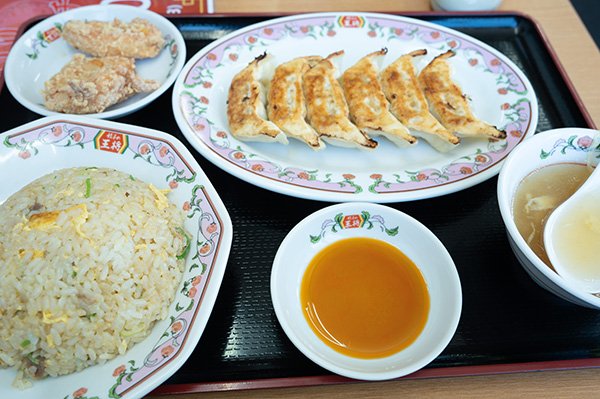 餃子とチャーハンランチ。1200円