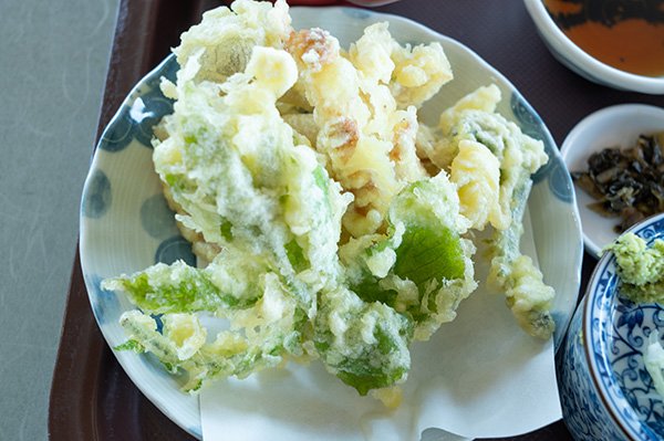 地元の野菜天ぷら