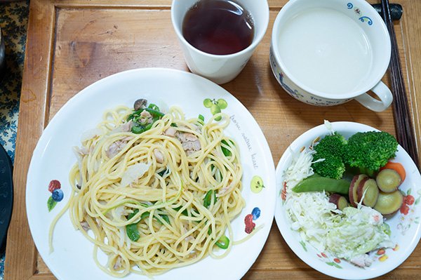 月曜日の夕飯はパスタを茹でました